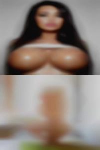 Tight delicious swingers pussy.